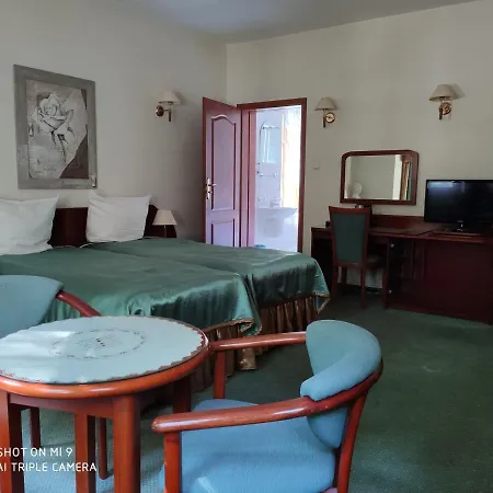 Pod Debami Świnoujście