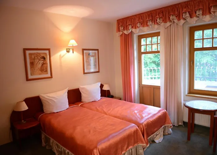 Pod Debami Gasthof 4*