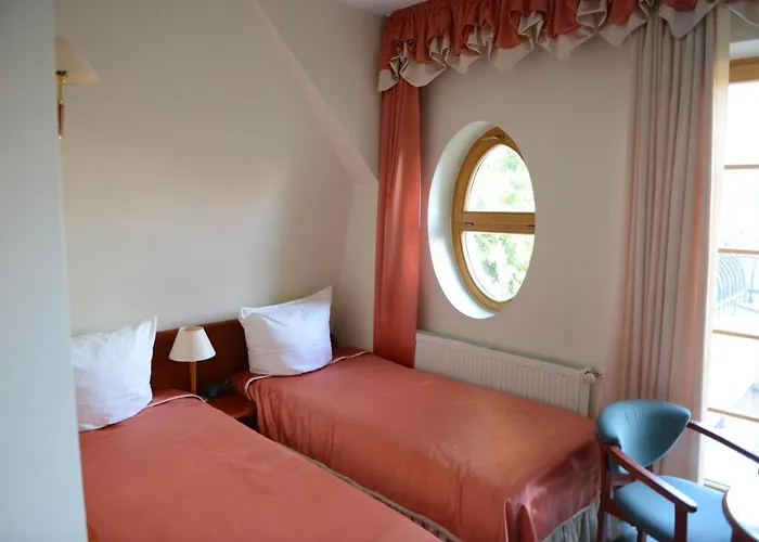 Pod Debami Gasthof 4*