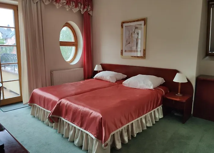 Pod Debami Świnoujście